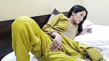 ke friend ko ghar me bula kar pel diya