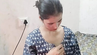 Teacher ko fee nhi diya to usne meri chhut maari