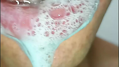 Colorful tongue, hard saliva, six pack, in the gym I almost got caught, hot fitness, long tongue