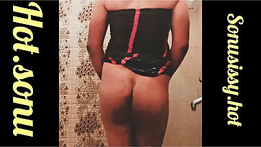 Hot sonu nude in bathroom
