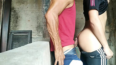 Muscled Guy Penetrates My Virgin Ass