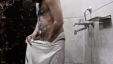 Indian hot man play with father underwear