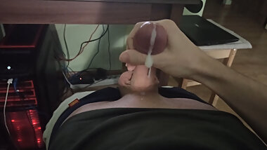 Guy Jerks off His Dick on the Computer and Cums