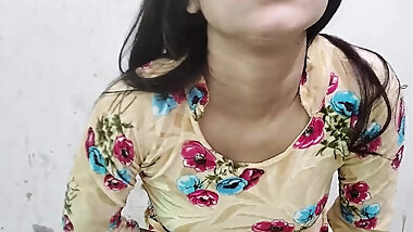 Bhabhi ko market ghumane ke bahane oyo me le gya