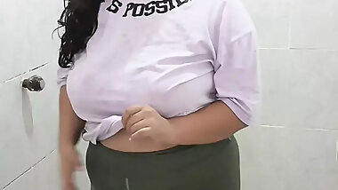 Domestic worker seduces boss