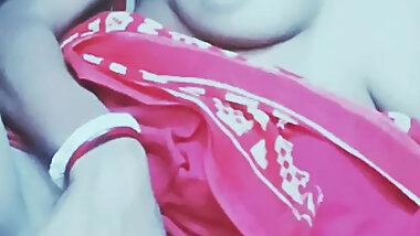 Indian horny housewife showing her juicy pussy and big boobs