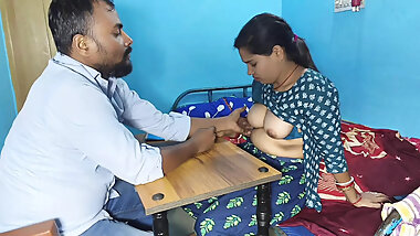 Sexy indian girl boobs sucking boobs press with her boyfriend