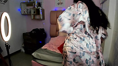 Salome, the insatiable Latina