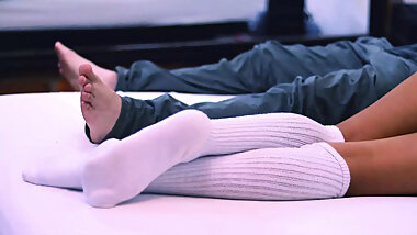 The elderly neighbor seduces the neighbor in her room while her parents are out of town