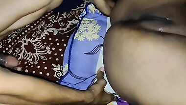 Indian Desi Ekta Bhabhi showed me her big boobs and made me crazy then I sucked her dick