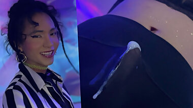 Moaning in Stockings - I Cum with My Stockings on