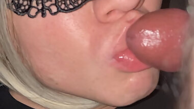 Trans slut, paid the taxi driver with a blowjob