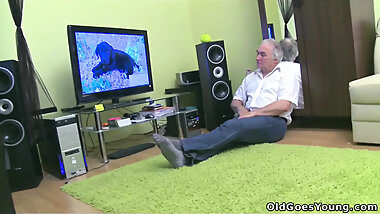 This Teen Has First Older Man Who She Gives Blowjob and Fucks Her Shaved Pussy