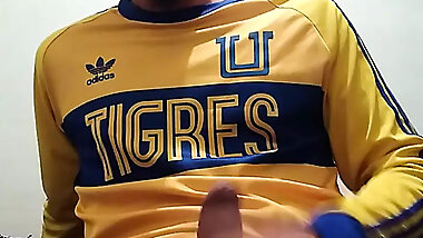 I LIKE TO PULL IT QUICKLY