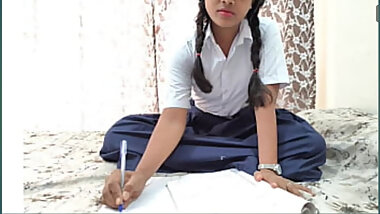 Indian virgin school girl fucked her tusion sir for the first time