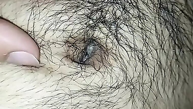 Bellybutton Show Closeup look