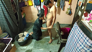 Girlfriend alone in home and ready to sex