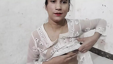 X videos dikha kar step sister ko paise dekar jabar dasti pela