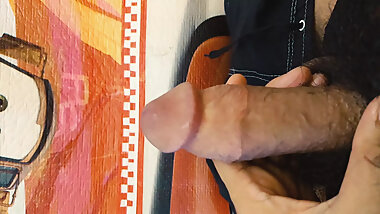 JERKING NICE ASIAN DICK ?